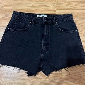 Zara High Rise Denim Shorts, Black, size 30 (US 10)
